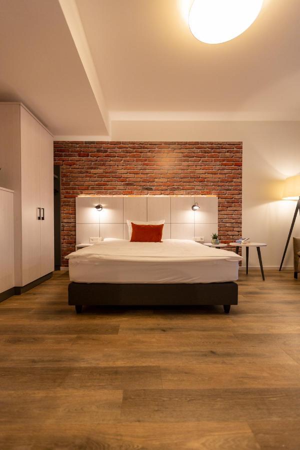 Boardinghouse Hirsch - Apartments In Kork Kehl Bagian luar foto