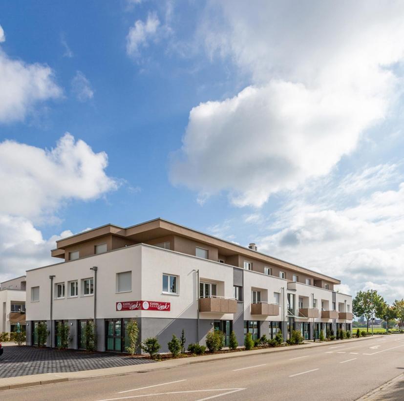 Boardinghouse Hirsch - Apartments In Kork Kehl Bagian luar foto
